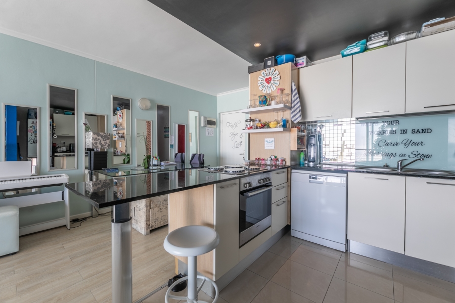 3 Bedroom Property for Sale in Waves Edge Western Cape
